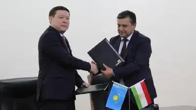 Казахстан Таджикистан сотрудничество экспорт соглашения подписание, фото - Новости Zakon.kz от 17.08.2022 13:37