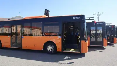 Автобусный парк обновили в Таразе, фото - Новости Zakon.kz от 31.05.2023 12:41