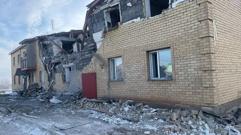 ЧС местного масштаба объявили после взрыва в жилом доме Карагандинской области, фото - Новости Zakon.kz от 30.01.2024 11:32