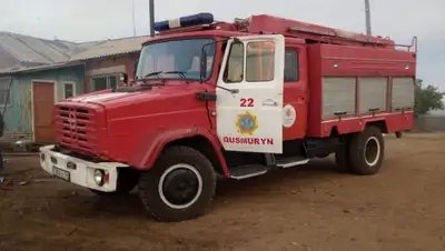 В подвале сгоревшего здания в Костанае найдено тело