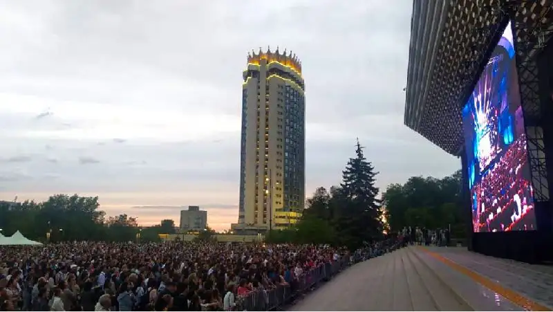 В Алматы прошел концерт Batyr. Gül Almaty