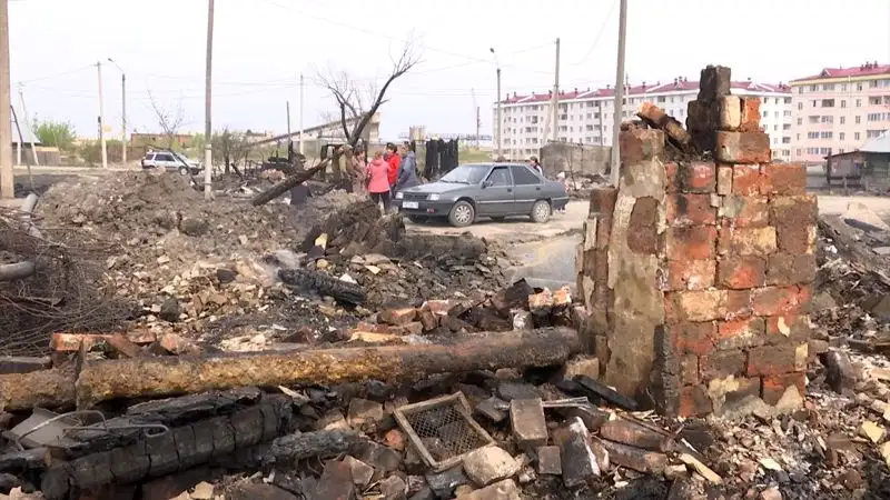 Бросило в жар: почему погорельцы Петропавловска не хотят покидать свои дома