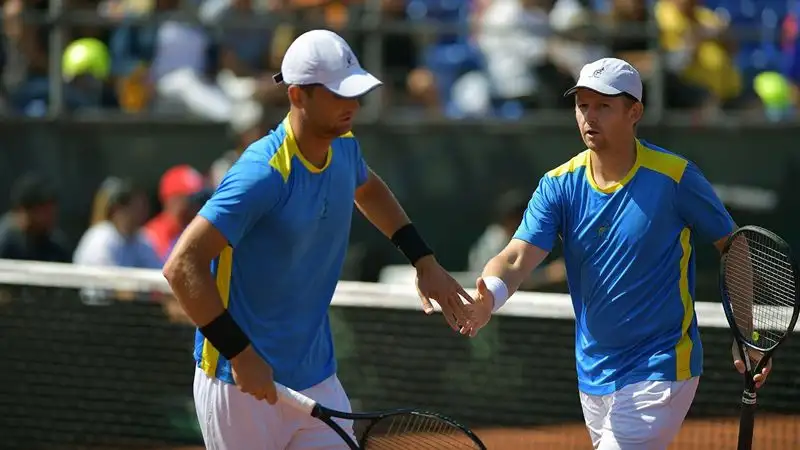 Казахстанцы сыграют в двух полуфиналах на турнире ATP 250