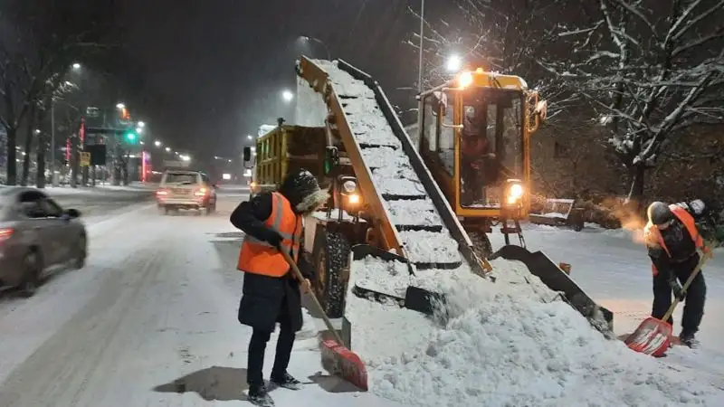 158 ДТП и 25 пострадавших: полиция обратилась к алматинцам