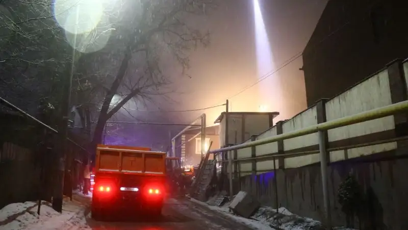 В Алматы сошел оползень, идут поиски возможных пострадавших, фото - Новости Zakon.kz от 08.02.2024 04:56