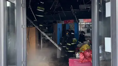 пожар в торговом доме в Семее