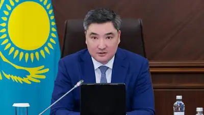 Паводки в Казахстане: Бектенов дал поручения главе МЧС