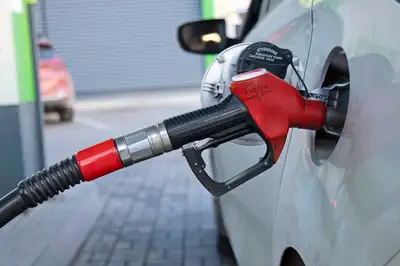 АЗС, бензоколонка, заправка, бензин, автозаправка, цены на бензин, стоимость бензина  