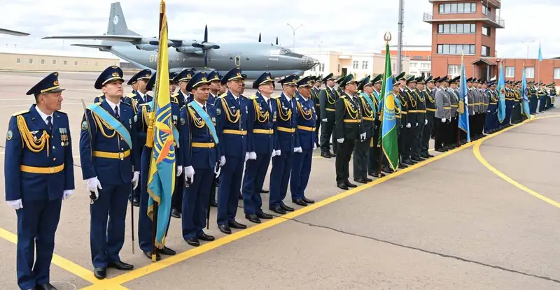 Токаев открыл авиабазу Нацгвардии, фото — Новости Zakon.kz от 03.05.2024 13:42