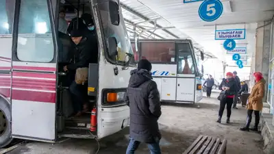 Автовокзал Сайран, междугородние автобусы, межгород, междугородние перевозки, пассажиры 