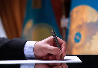 Подписание законов, назначения, президент подписал, резиденция президента , фото - Новости Zakon.kz от 01.07.2024 11:18