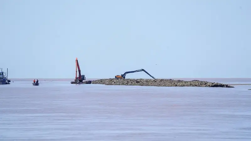 Вода в Жайыке перешла опасные отметки: правительство заявило о пике паводка в Атырауской области