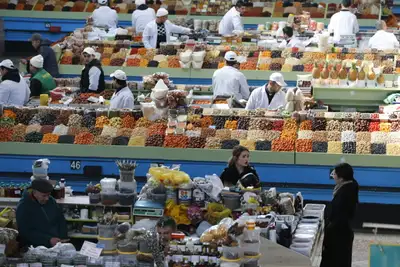 Торговля, зеленый базар, рынок, продукты, продавцы, покупатели, цены на продукты, сухофрукты, орехи, фото - Новости Zakon.kz от 11.07.2024 16:05