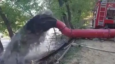 откачка воды с затопленных дач в ЗКО