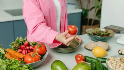 Как правильно обрабатывать ягоды, фрукты и овощи, фото - Новости Zakon.kz от 24.05.2024 17:39