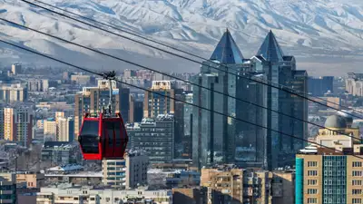 Алматы, вид на город Алматы, зима, канатная дорога 