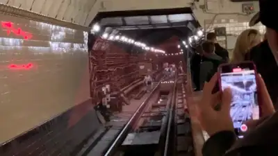 пассажиров метро экстренно эвакуируют в Москве, фото - Новости Zakon.kz от 01.06.2024 00:27
