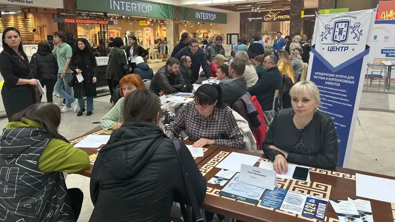 Акция "Народный юрист" в Петропавловске, СКО, Петропавловск, фото - Новости Zakon.kz от 02.06.2024 14:17