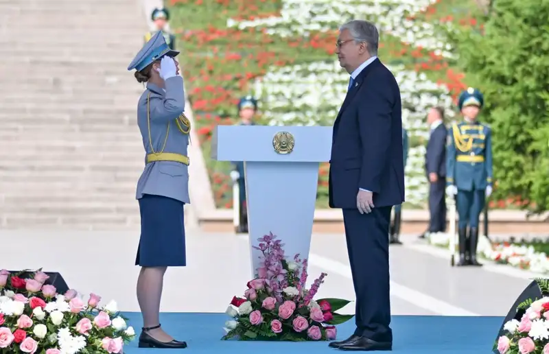 Кто получил погоны из рук Токаева, фото - Новости Zakon.kz от 04.06.2024 12:06