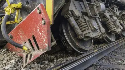 Десятки людей пострадали при столкновении поездов в Чехии