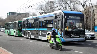 Алматинцев массово пересадят на автобусы