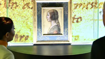 Токаев посмотрел картину Леонардо да Винчи, впервые привезенную в Казахстан