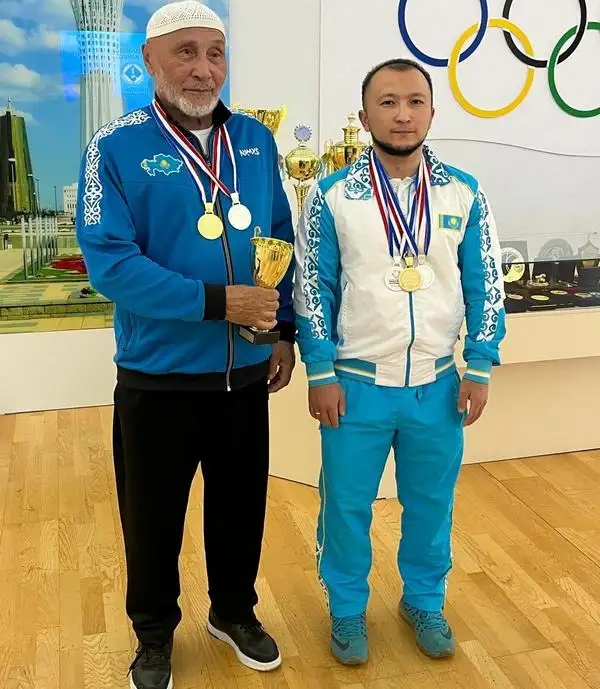 75-летний казахстанец приехал в США и стал чемпионом мира по пауэрлифтингу, фото — Новости Zakon.kz от 07.06.2024 09:35