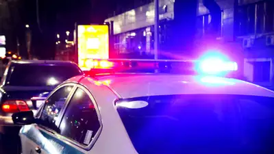 пассажир напал на полицейских в Уральске