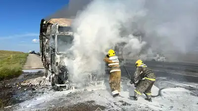грузовик сгорел в Жамбылской области
