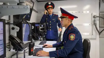 Департамент полиции, центр управления, сотрудники полиции , фото - Новости Zakon.kz от 17.10.2024 17:51