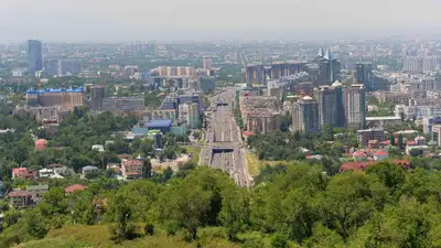 Вид на город Алматы, новостройки, жилые дома, лето, дорога, дорожное движение, транспорт, машины, автомобили , сурет - Zakon.kz жаңалық 07.11.2024 09:39