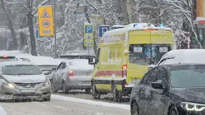 Скорая помощь, медицинская служба, машина скорой помощи, автомобиль скорой помощи, карета скорой помощи, бригада скорой помощи, скорая медицинская помощь, скорая медпомощь