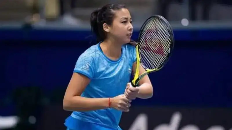 Китайская теннисистка победила Зарину Дияс на чемпионате Великобритании 