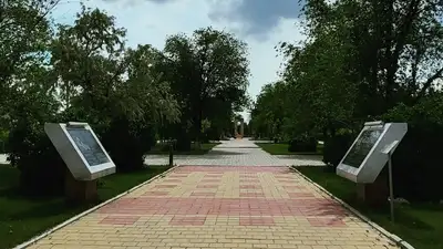 Памятник задавил насмерть ребенка в Атырау, подробности, фото - Новости Zakon.kz от 01.07.2024 12:03