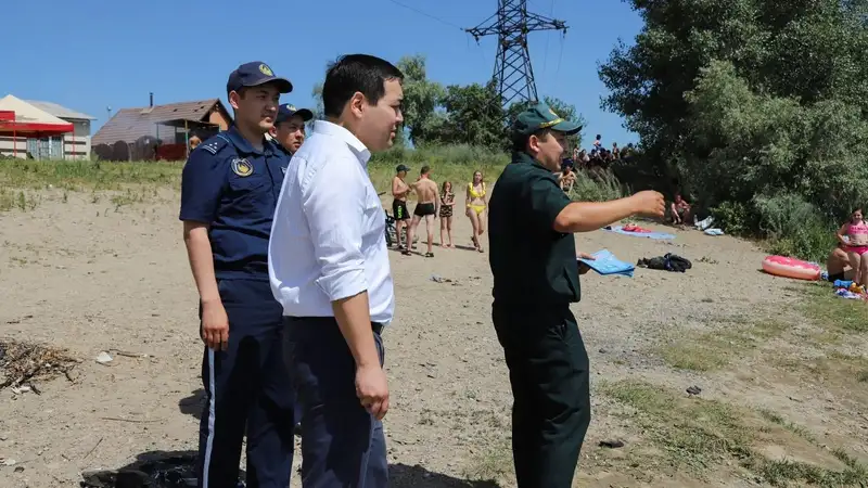 В Усть-Каменогорске проводят рейды по безопасности на водоемах