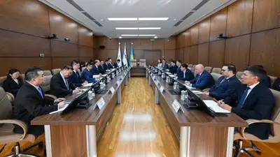 Асхат Хасенов провел переговоры с председателем Совета директоров CNPC Дай Хоуляном