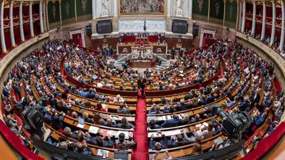 Почти 190 кандидатов снялись со второго тура выборов во Франции