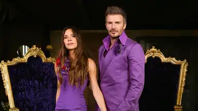 Дэвид и Виктория Бекхэм вновь примерили свои свадебные наряды, фото - Новости Zakon.kz от 04.07.2024 20:22