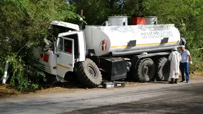 Попал в аварию в Алматинской области