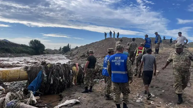 Режим ЧС ввели в "южной столице" Кыргызстана, фото - Новости Zakon.kz от 15.07.2024 10:11