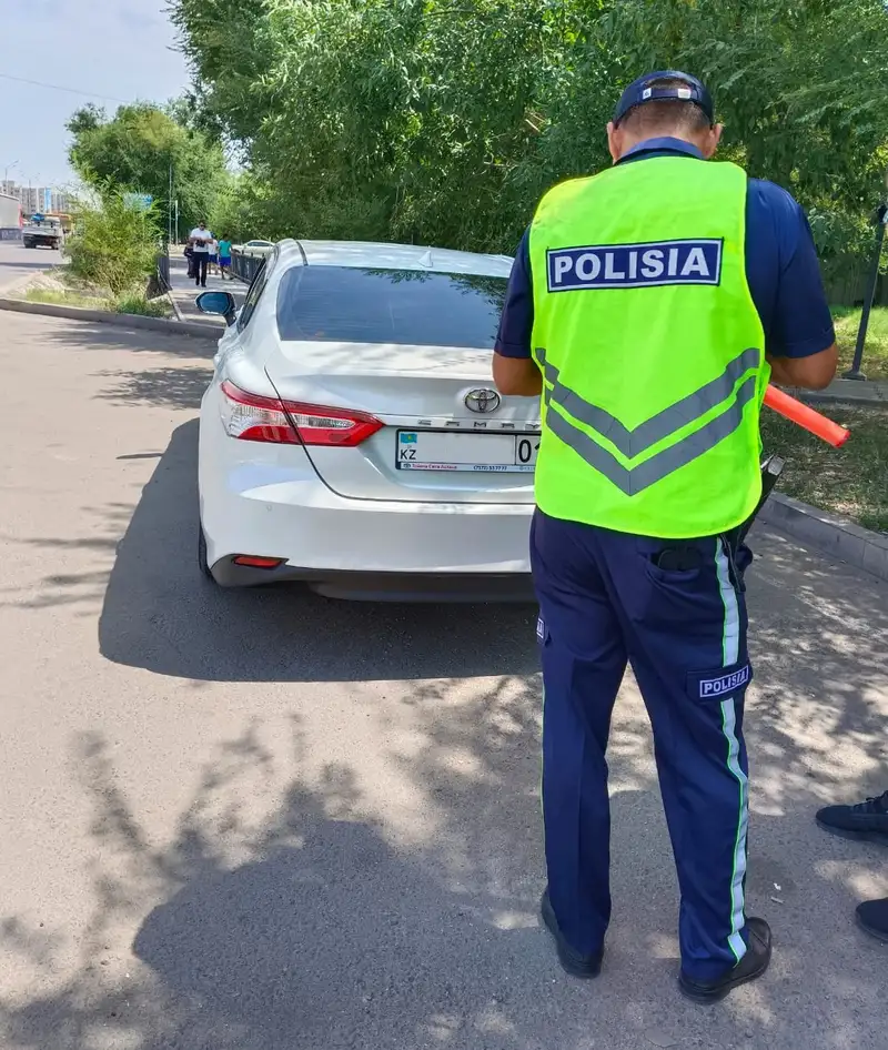 В Алматы на дорогах отлавливают должников по налогу на транспорт, фото — Новости Zakon.kz от 30.07.2024 17:25