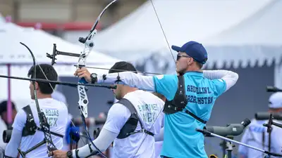 казахстанский лучник выступил на ОИ в Париже