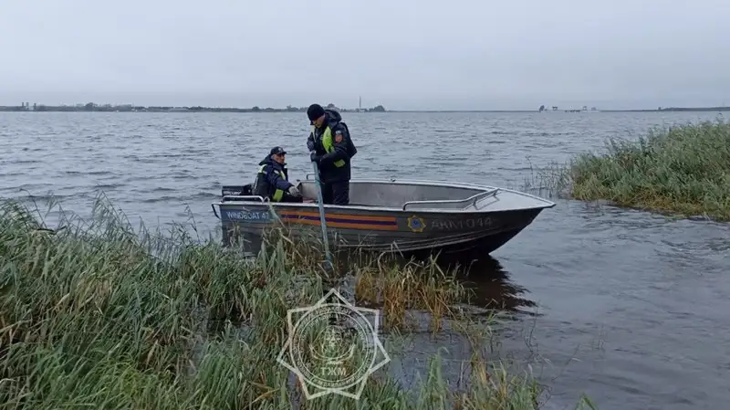 На Астанинском водохранилище пропали двое рыбаков