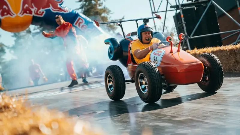 гонка Red Bull Soapbox Race в Алматы, фото — Новости Zakon.kz от 31.08.2024 20:43