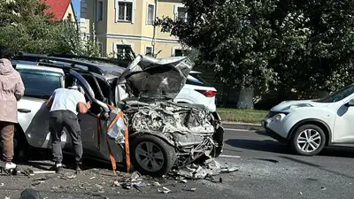 Страшное ДТП в Караганде, погиб человек, фото - Новости Zakon.kz от 02.09.2024 16:07