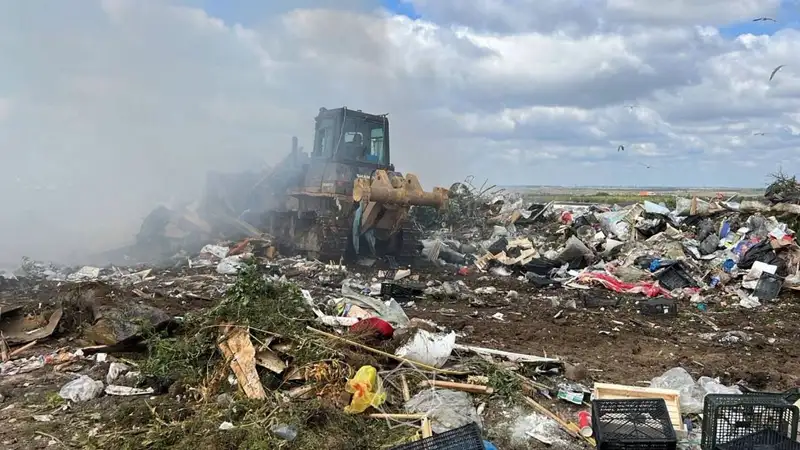 В Астане с утра тушат крупный пожар, фото - Новости Zakon.kz от 02.09.2024 20:06