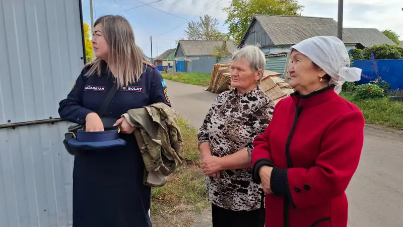 В управлении по ЧС Костаная в эти дни завершают рейды по очистке дымоходов и установке датчиков угарного газа, фото — Новости Zakon.kz от 12.09.2024 11:28