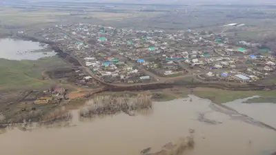 Паводки, паводки в Казахстане, наводнения, наводнение, эвакуация людей, затопления сел, потопы, затопления деревень, потопы в области, фото - Новости Zakon.kz от 24.09.2024 11:15