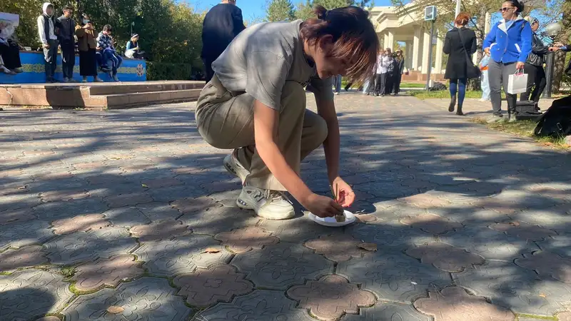 Студенты колледжей из СКО приняли участие в викторине, приуроченной к референдуму, фото — Новости Zakon.kz от 20.09.2024 16:35