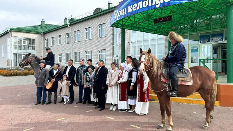 Сельский колорит референдума по АЭС в СКО, фото — Новости Zakon.kz от 06.10.2024 18:28